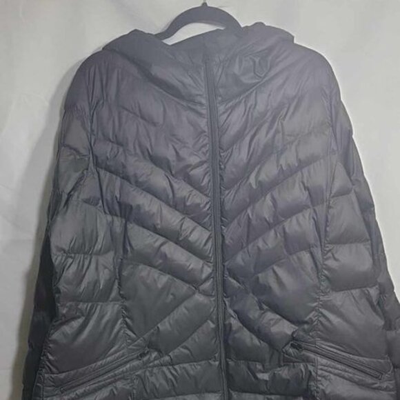 Lane Bryant Women's Black Puffy Jacket Size 18/20 - Picture 1 of 5